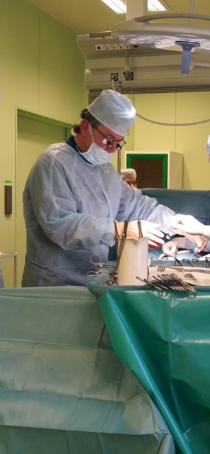 Цена хирургической операции удаления паховой грыжи в Санкт-Петербурге 70 000 ₽, клиника "АндроМеда"