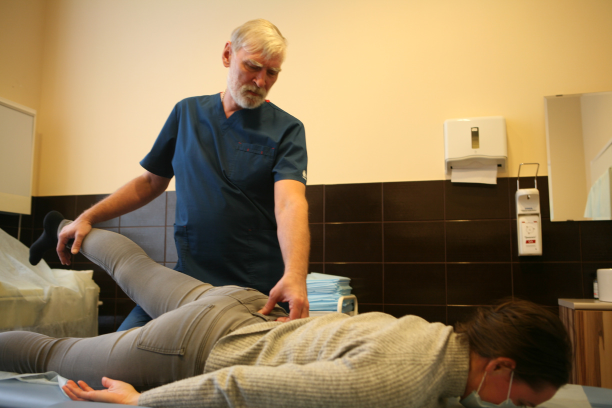 Лечение остеохондроза мануальной терапией СПб клиника АндроМеда