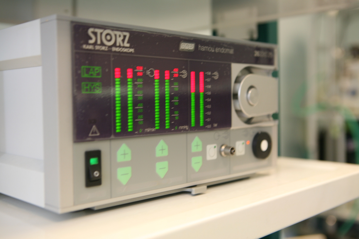 Где сделать удаление паховой грыжи СПб цена 70 000 ₽, клиника "АндроМеда"