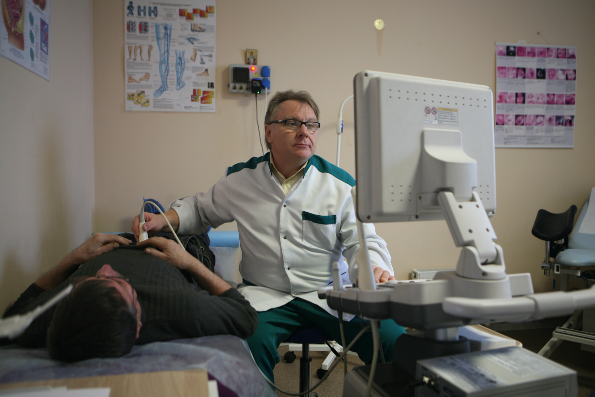 Где удалить паховую грыжу мужчине в СПб , цена 70 000 ₽, клиника "АндроМеда"